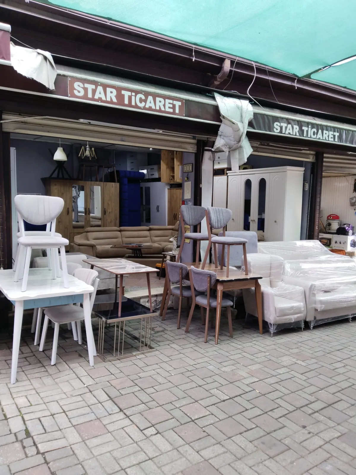 Bursa Star Spot Ticaret mağazasının dış görünümü